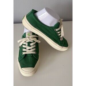 Cariuma OCA Low Top Green Canvas Sneaker Women’s 7 Men’s 5.5 Lace Up